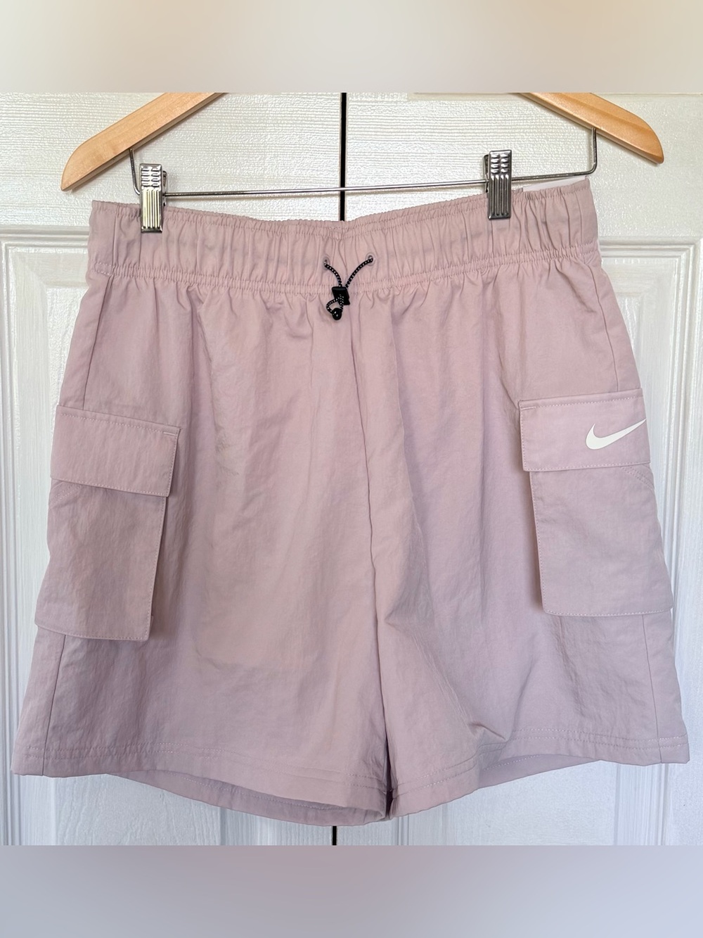 NWT Nike High Rise Cargo Shorts Dusty Lavender Loose Fit Utility Size M
